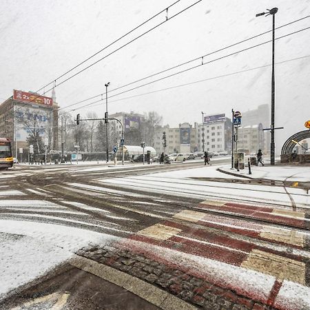 Metro Politechnika 3-Bedroom Apartment ワルシャワ エクステリア 写真