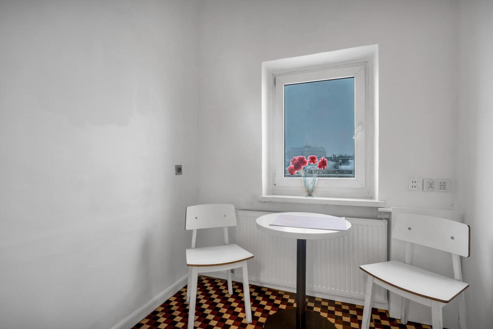 Metro Politechnika 3-Bedroom Apartment ワルシャワ エクステリア 写真