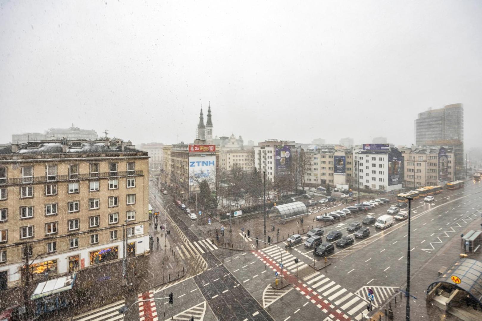 Metro Politechnika 3-Bedroom Apartment ワルシャワ エクステリア 写真