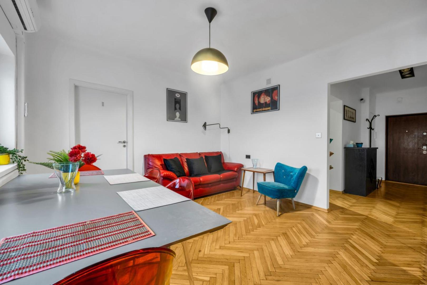 Metro Politechnika 3-Bedroom Apartment ワルシャワ エクステリア 写真